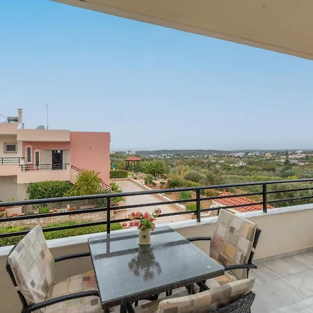 Willa Pantelis With Private Pool Retimno