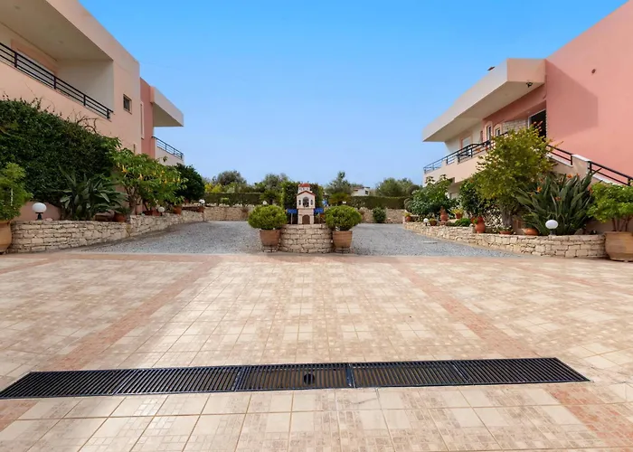 Pantelis With Private Pool Villa *