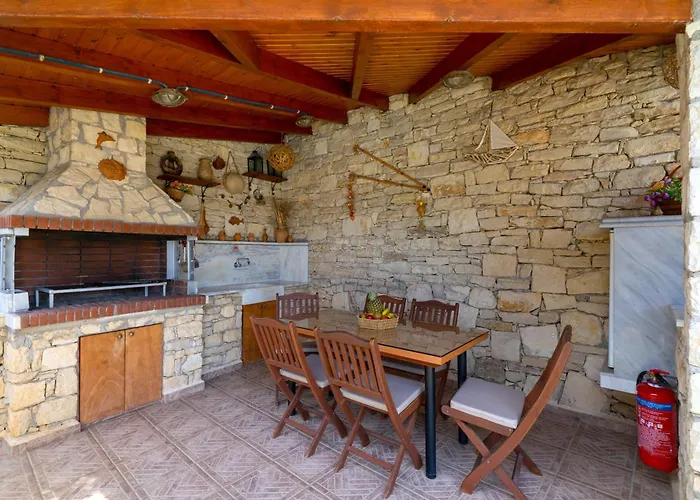 Pantelis With Private Pool Villa *